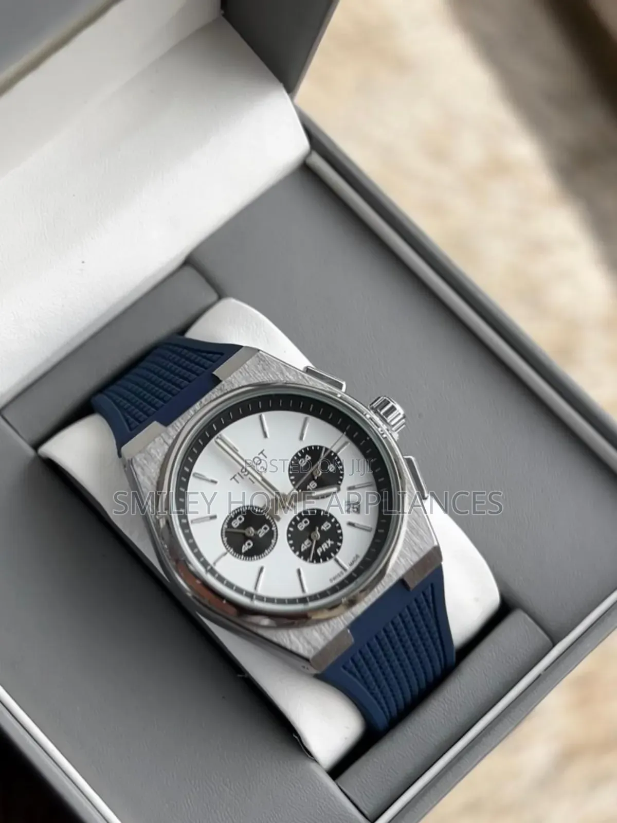 Tissot Men's Original Wrist Stylish Analog Time Piece at Discount Price