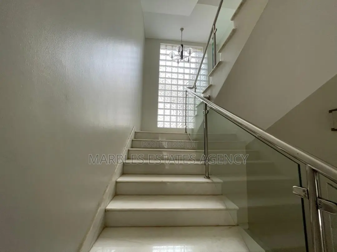 7bdrm House in Muyenga, Central Division for rent