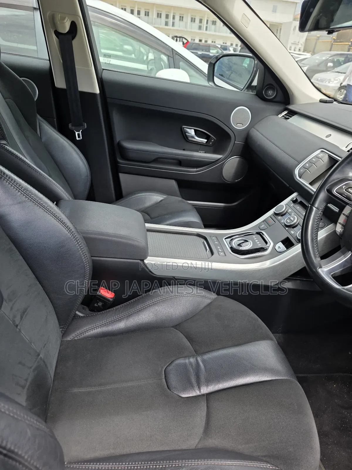 Land Rover Range Rover Evoque Pure 4dr SUV AWD (2.0L 4cyl Turbo 9A) White