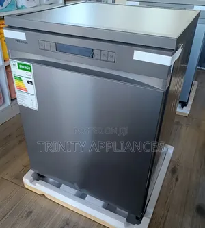 Hisense 13 Place Settings Dishwasher Titanium Grey Hs623e90g