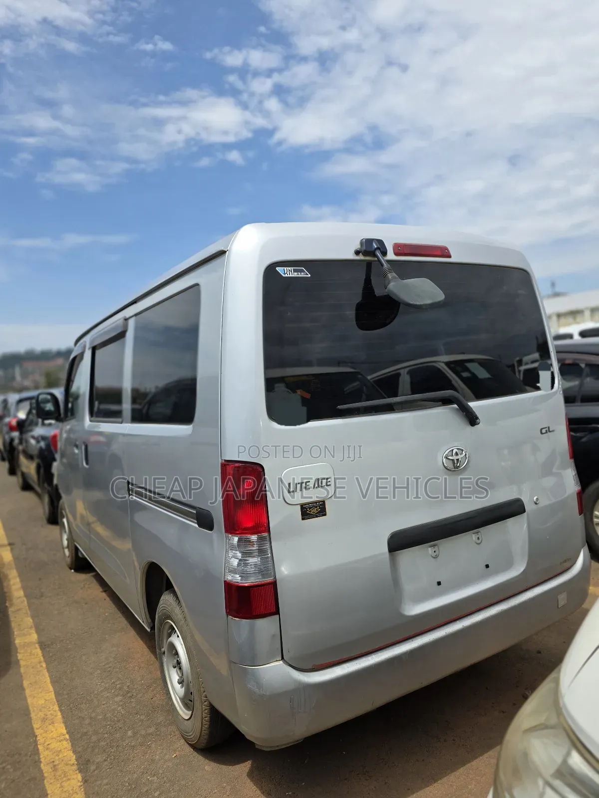 Toyota Lite-Ace 2013 Silver