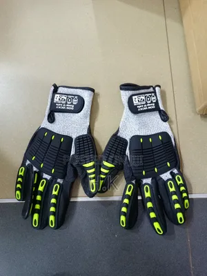 Keep Safe Anti-impact Cut Resistant Nitrile Gloves.