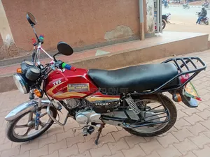 TVS XL 100 2023 Red