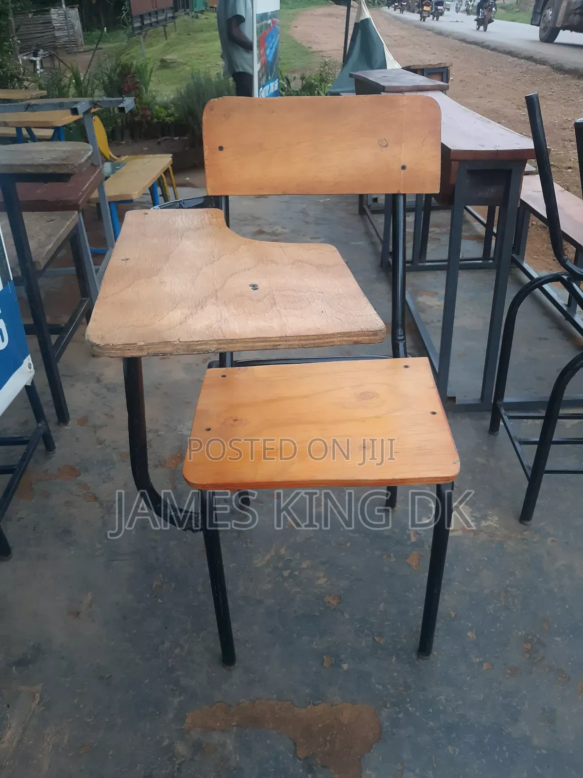 Single Arm Chair