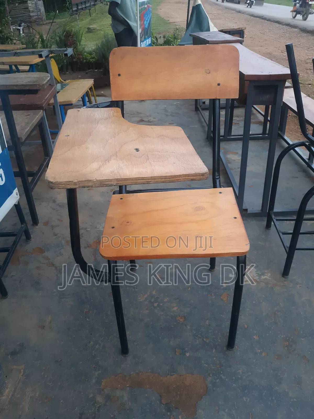 Single Arm Chair
