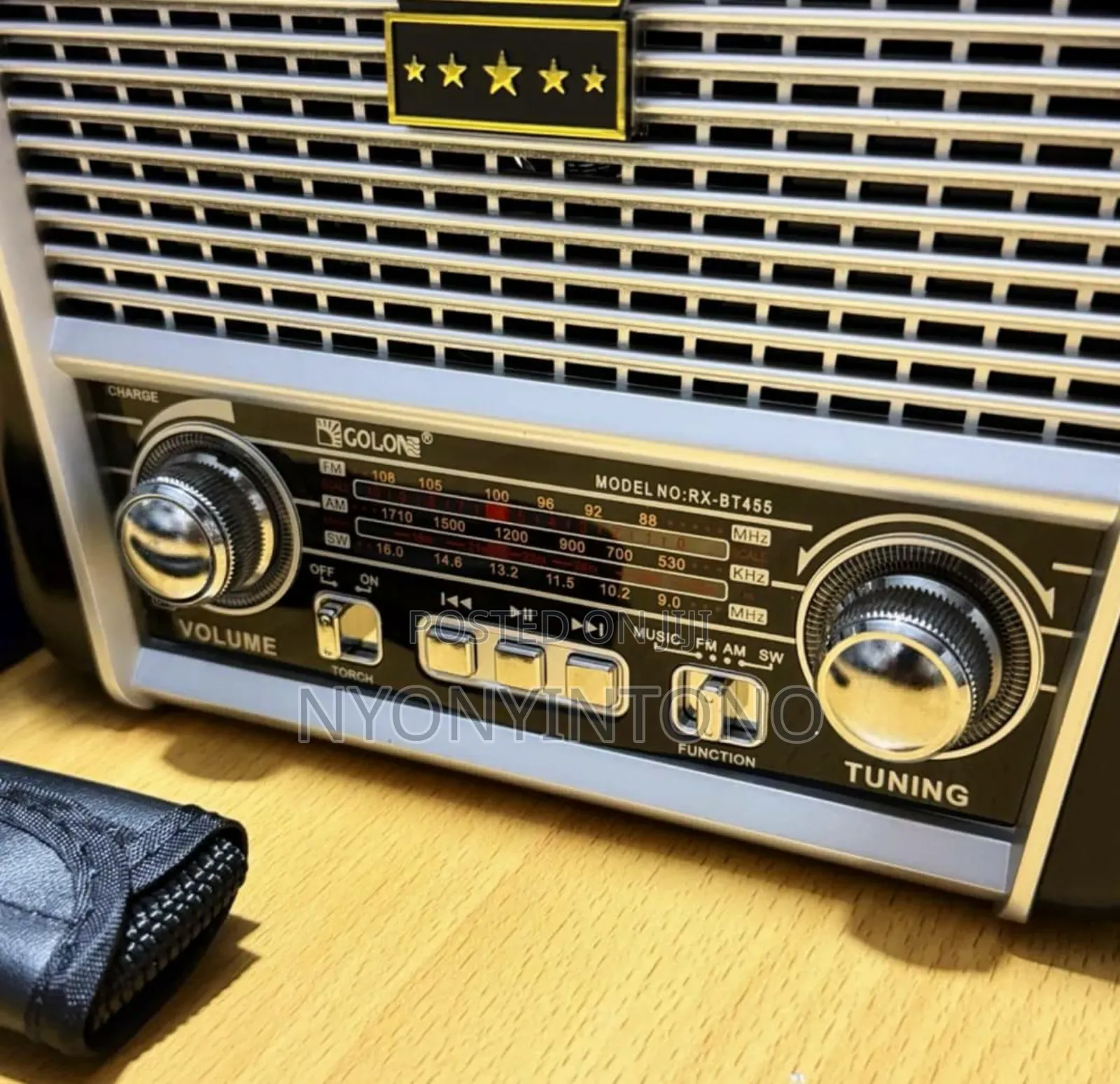 Colon Rechargeable Am/Fm/Sw Bluetooth Turner/Radio