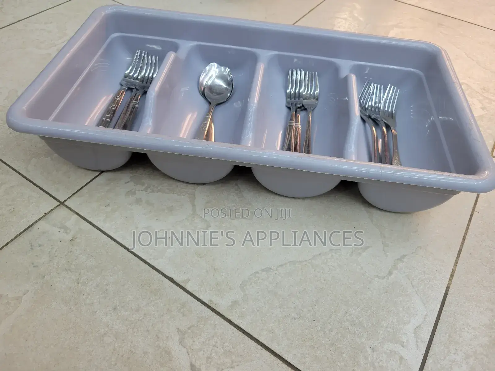 Hard Plastic Cutlery Organizer Set
