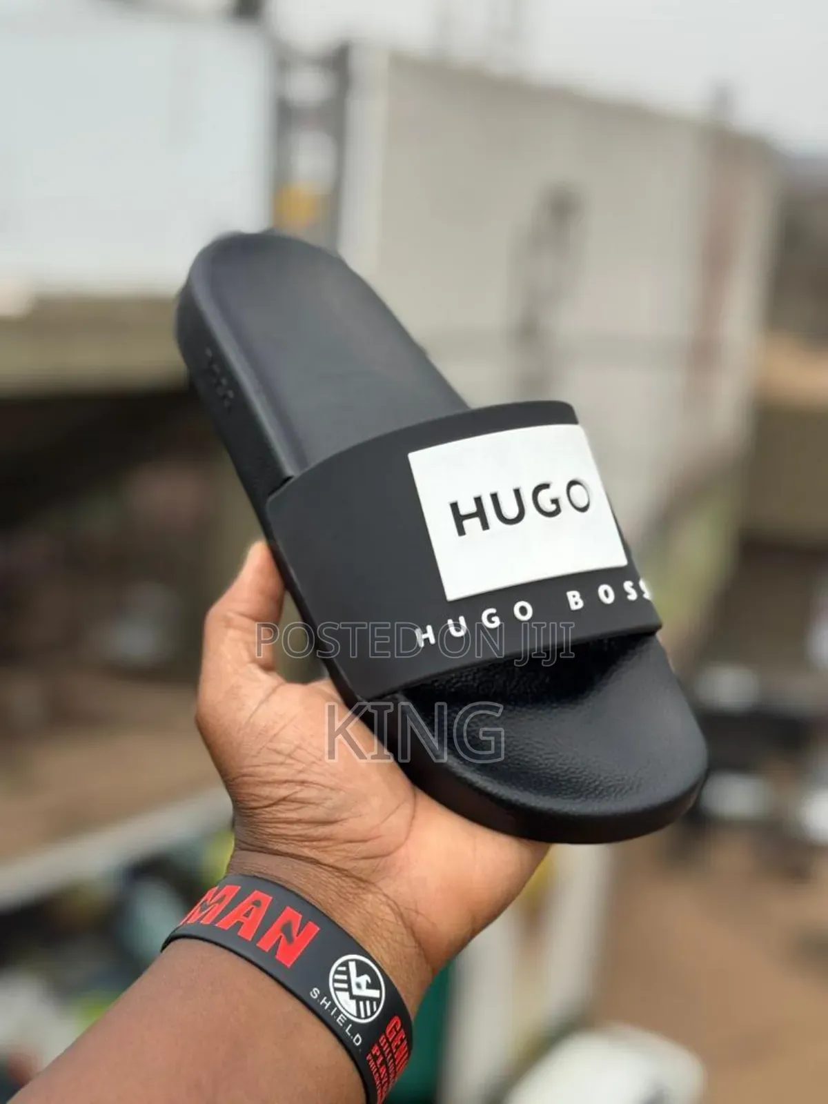 Accurate Slide Sandals