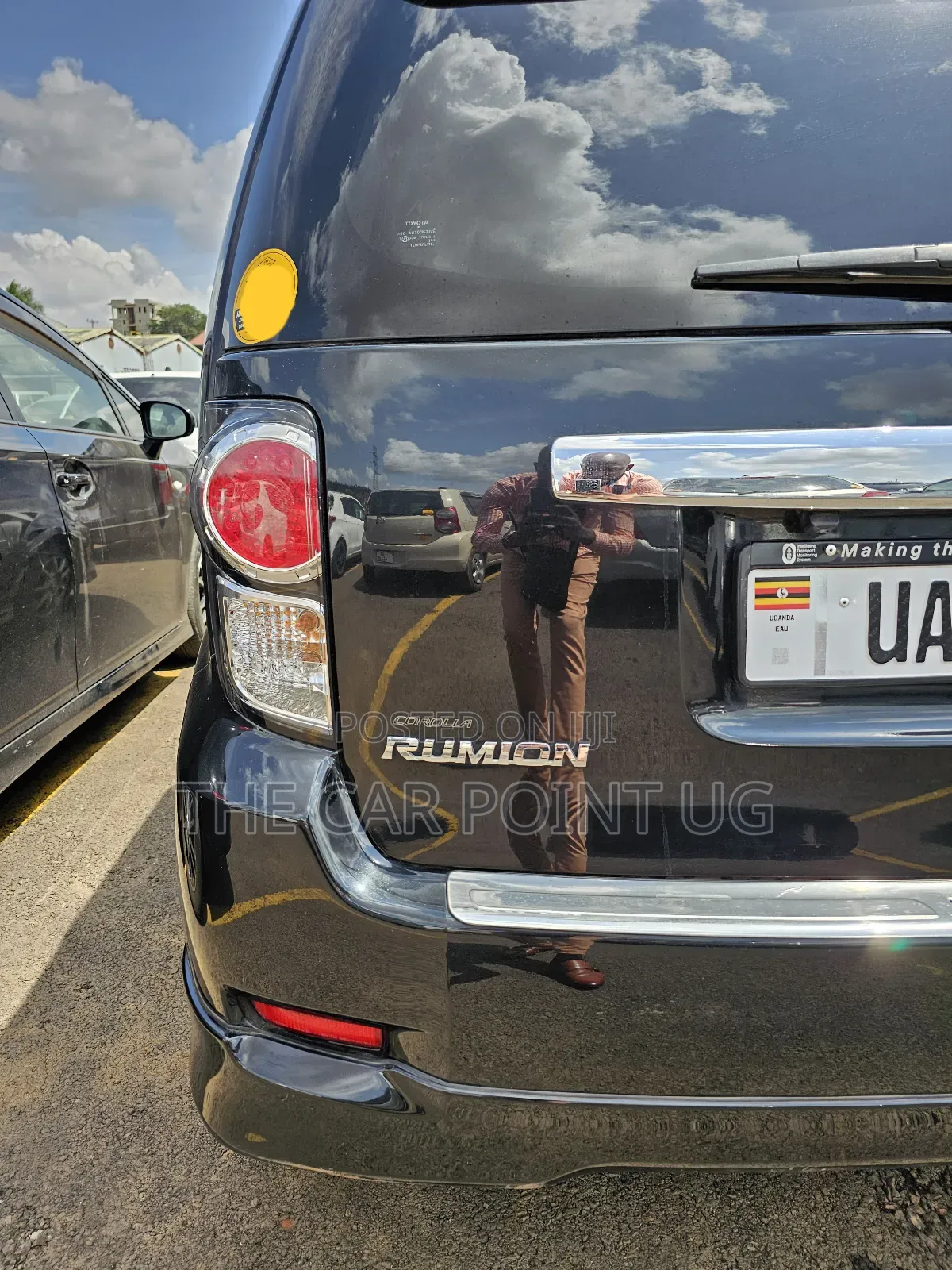 Toyota Corolla Rumion 2010 Black