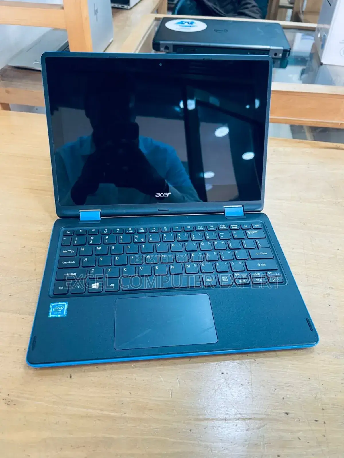New Laptop Acer Aspire R-13 4GB Intel Core I5 SSD 500GB