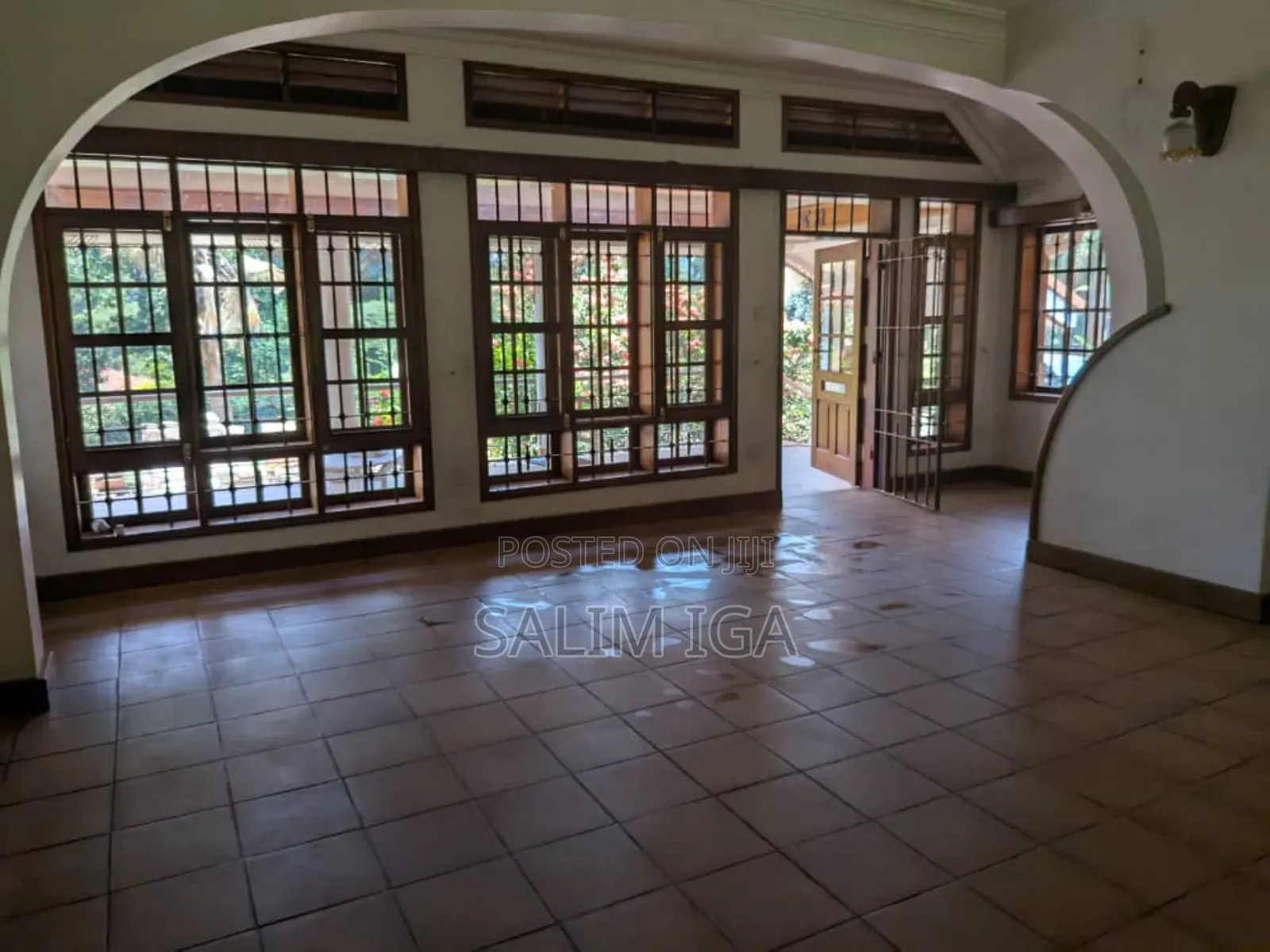 4bdrm Bungalow in Kololo Property, Central Division for rent
