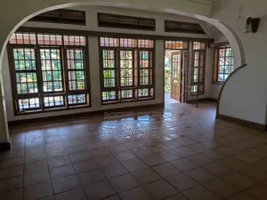 4bdrm Bungalow in Kololo Property, Central Division for rent