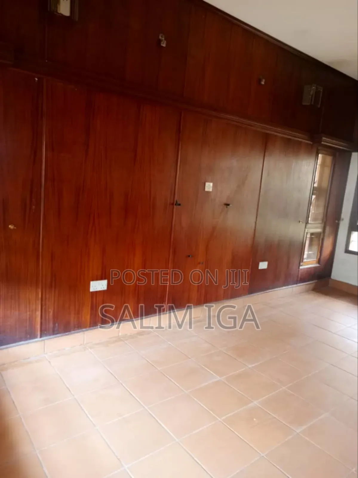 4bdrm Bungalow in Kololo Property, Central Division for rent