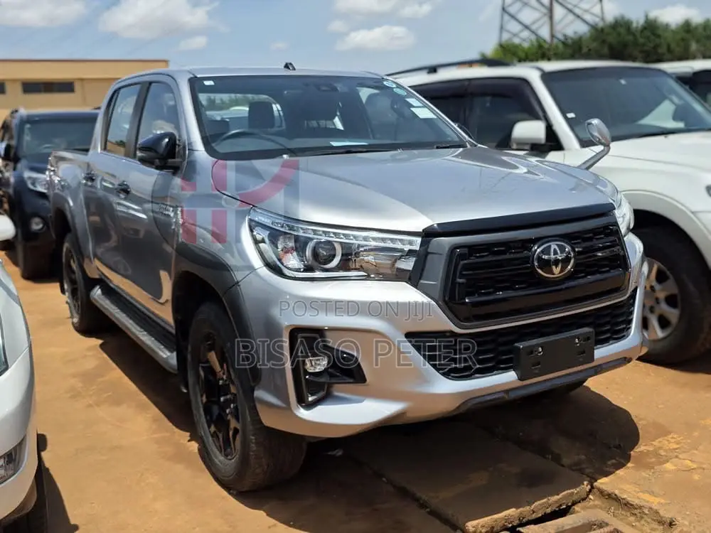 Toyota Hilux 2.8 Diesel 2020 Silver