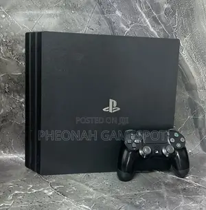 Playstation 4 Pro. Fc26 and Other 23 Games of Your Choice. 2 Pads