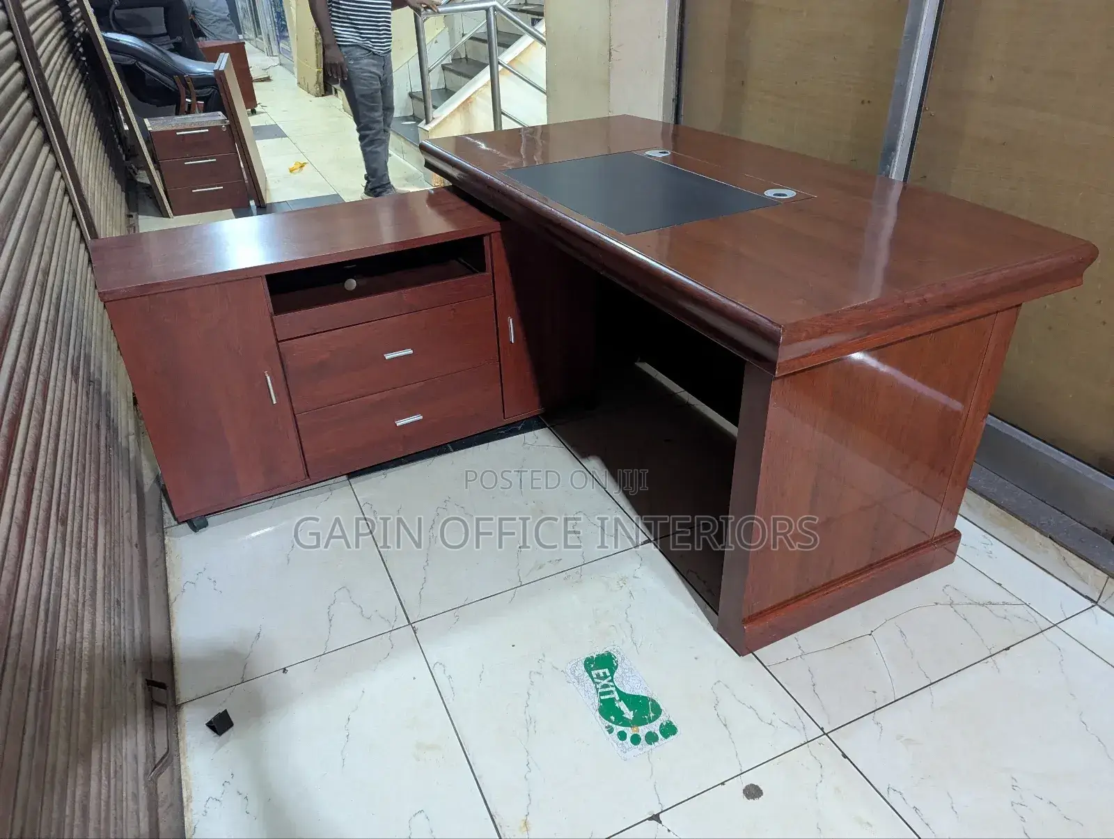Second Hand Executive Desk, Full Set With an L Extension and Drawer