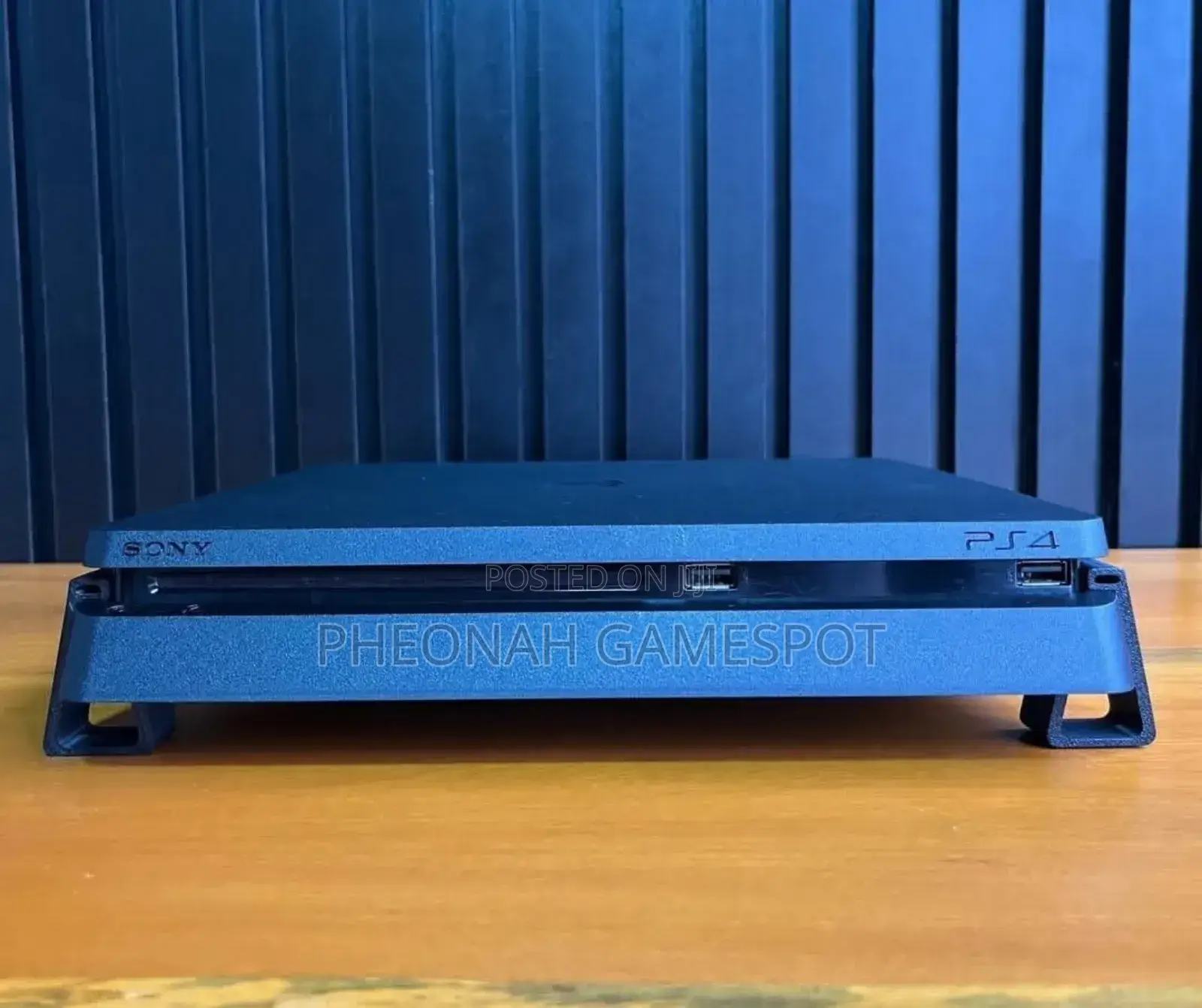 Faultless and Perfect Uk Used Playstation 4 Slim. Comes With Warranty