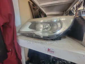 Tiguan Headlights