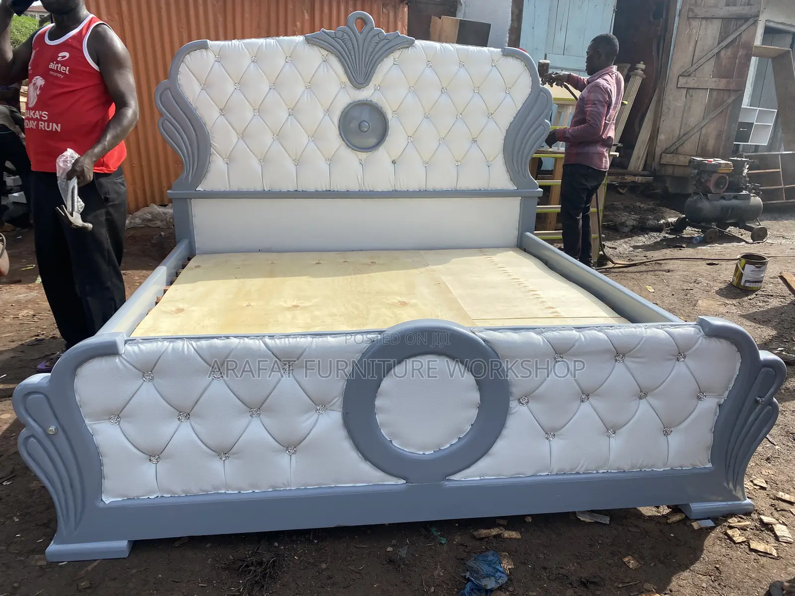 Modern Solid King Bed