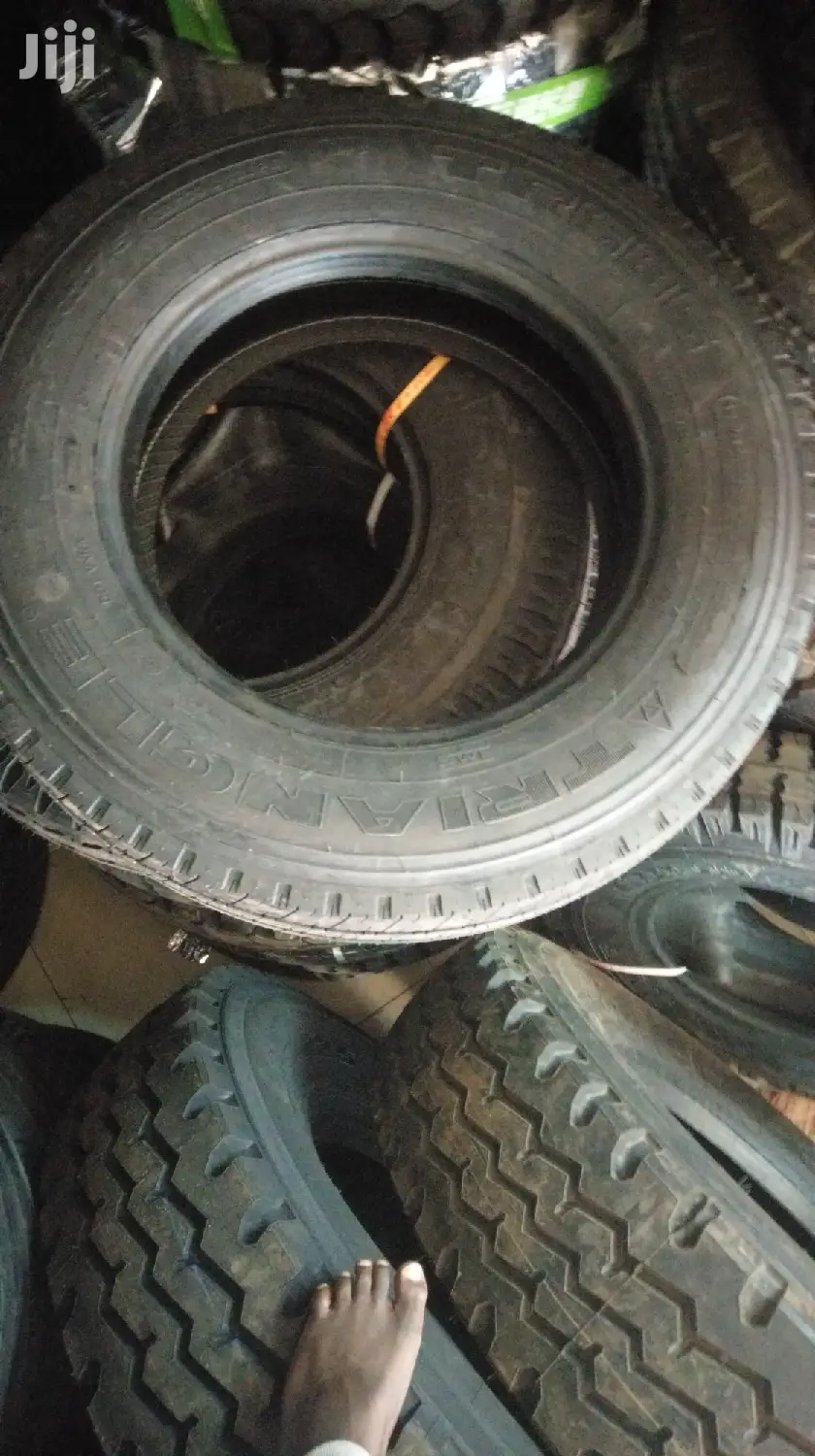 215/75r17.5