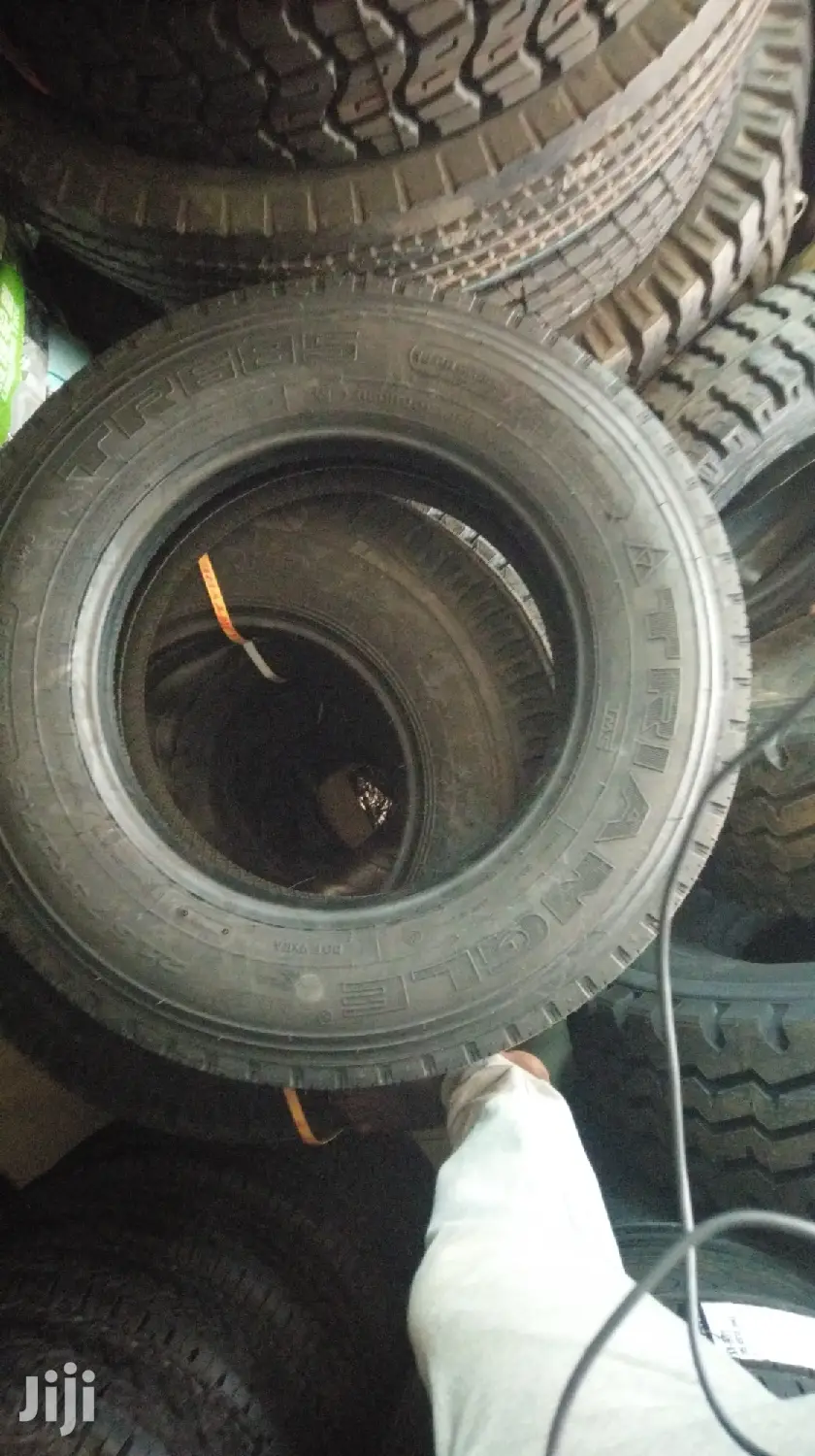 215/75r17.5