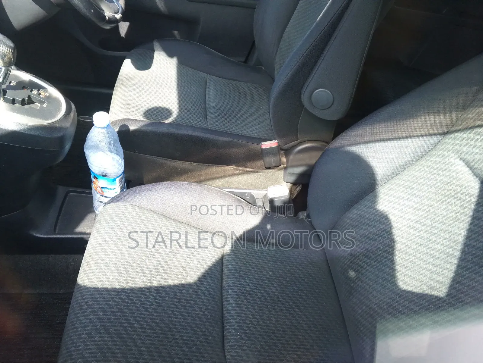 Toyota Ractis 1.5 AWD 2010 Silver