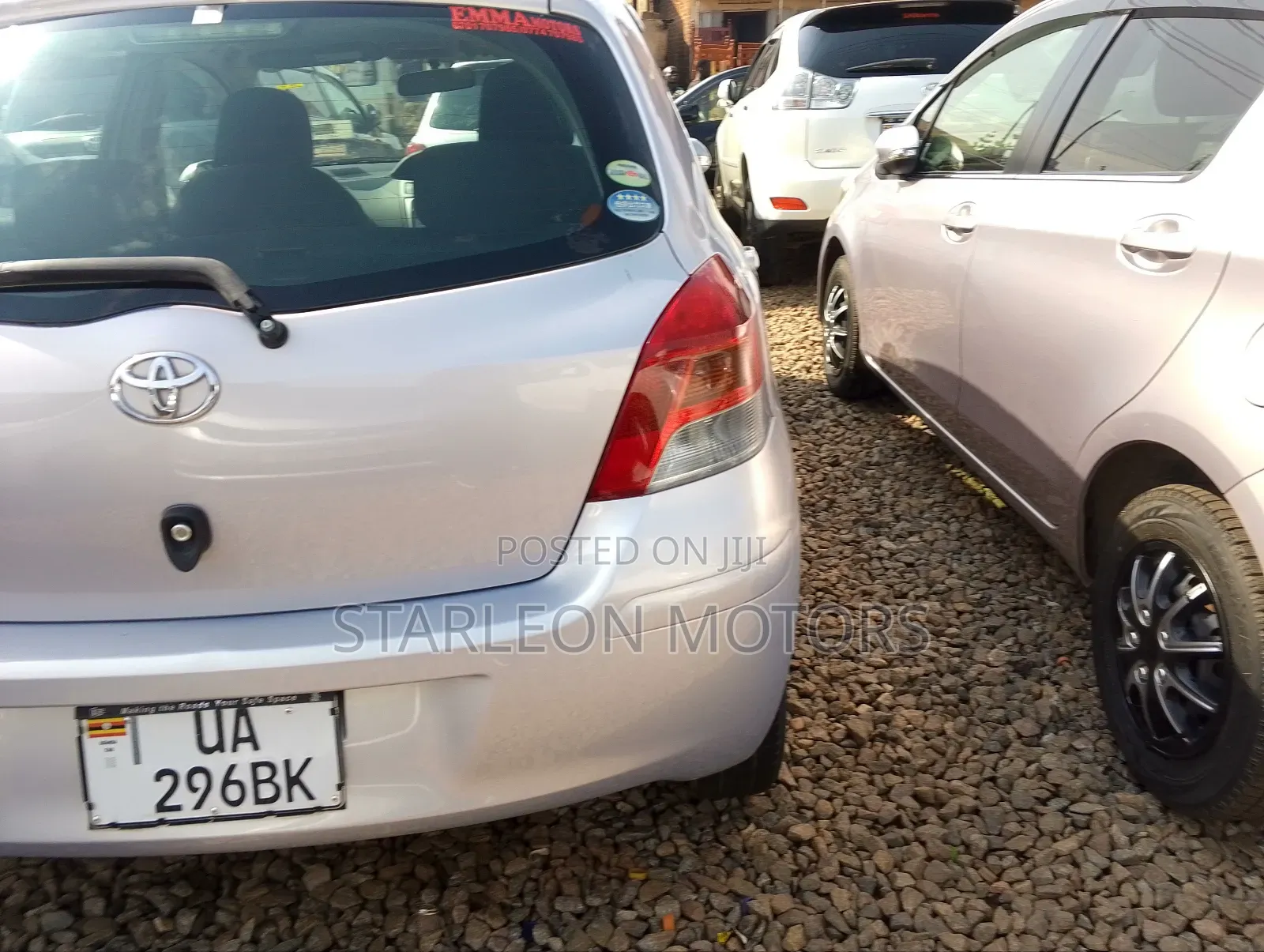 Toyota Vitz 1.3 AWD 5dr 2010 Gold