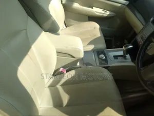 Subaru Outback 2.5i Premium 2010 Silver