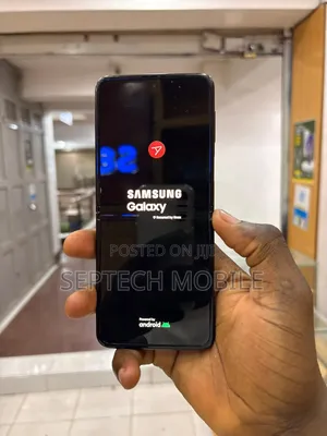 New Samsung Galaxy Z Flip 3 128 GB Black