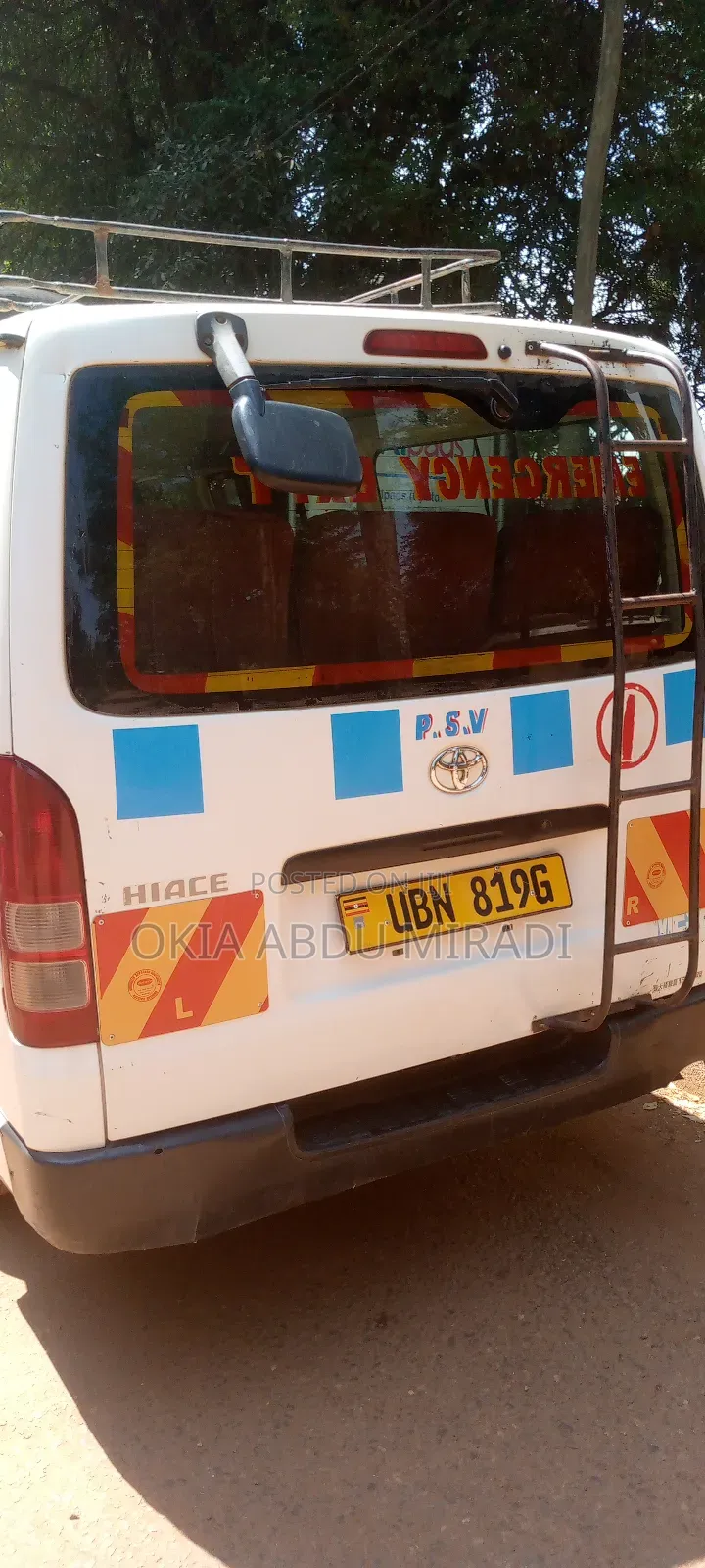 Toyota HiAce 2011 White