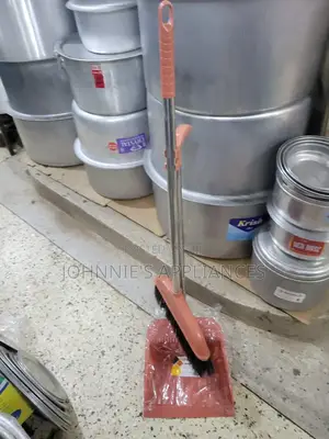 2in Hard Plastic Dust Pan Set