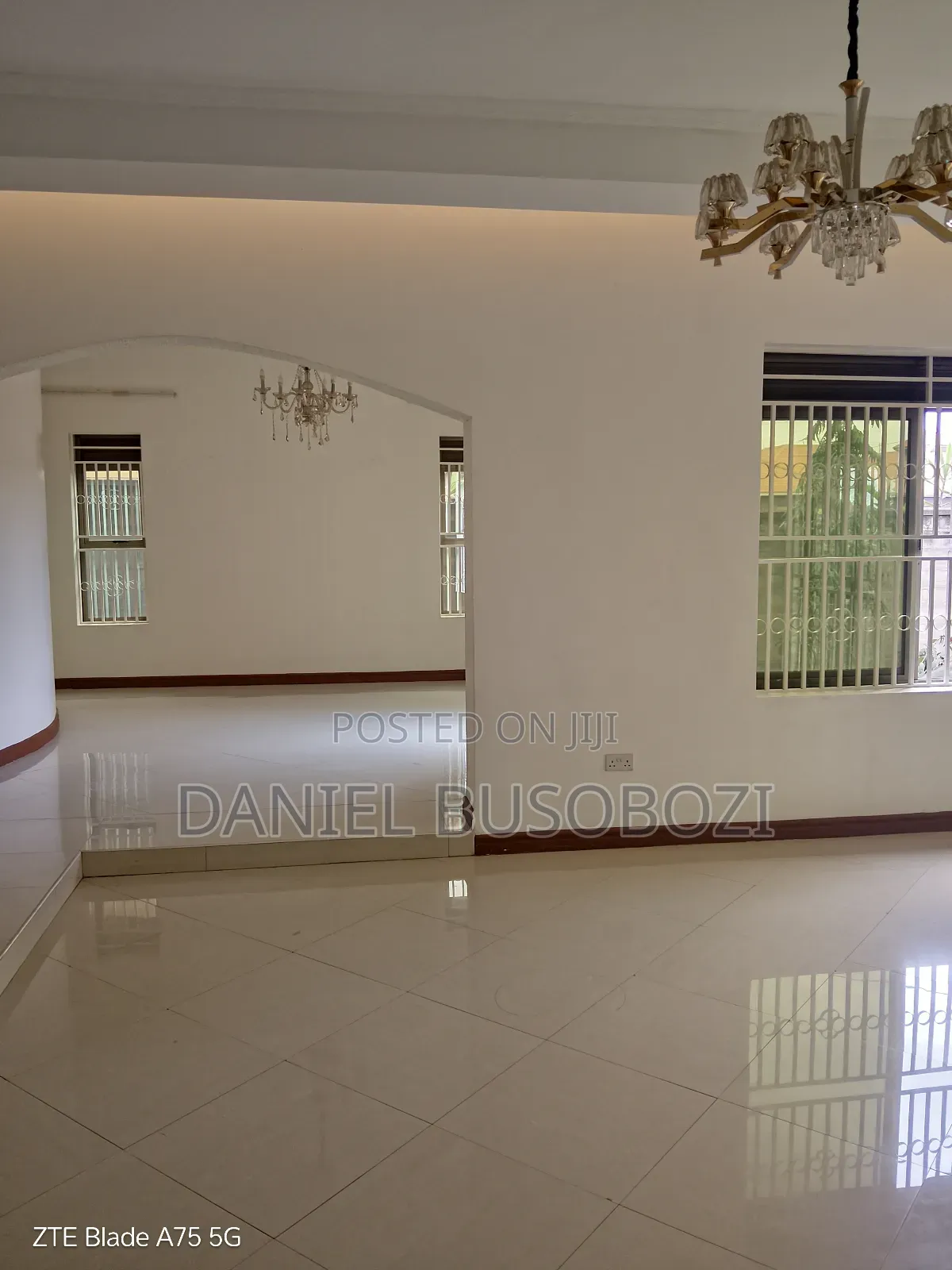 5bdrm House in Bulabira, Nakawa for sale