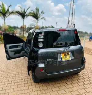 Toyota Sienta 1.5 AWD 2008 Gray