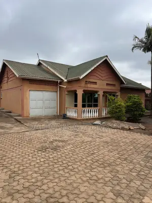 3bdrm Bungalow in Bweyogerere Central, Kira for sale