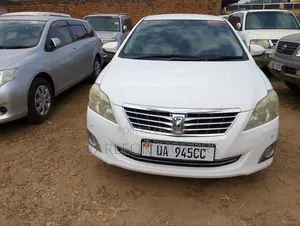 Toyota Premio 2013 White