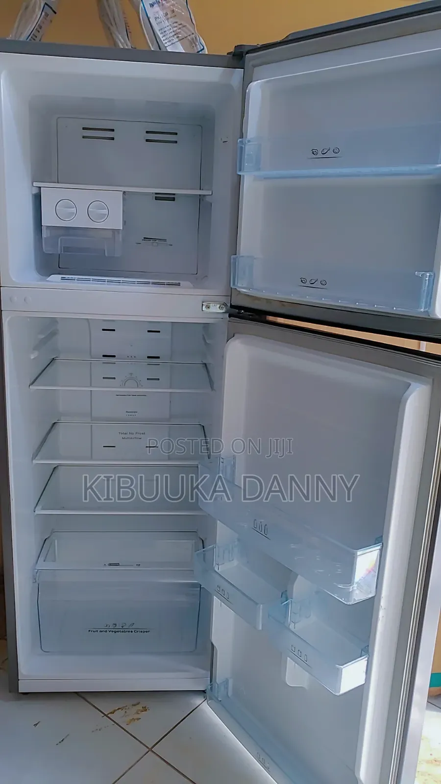 Hisence Fridge 295litres