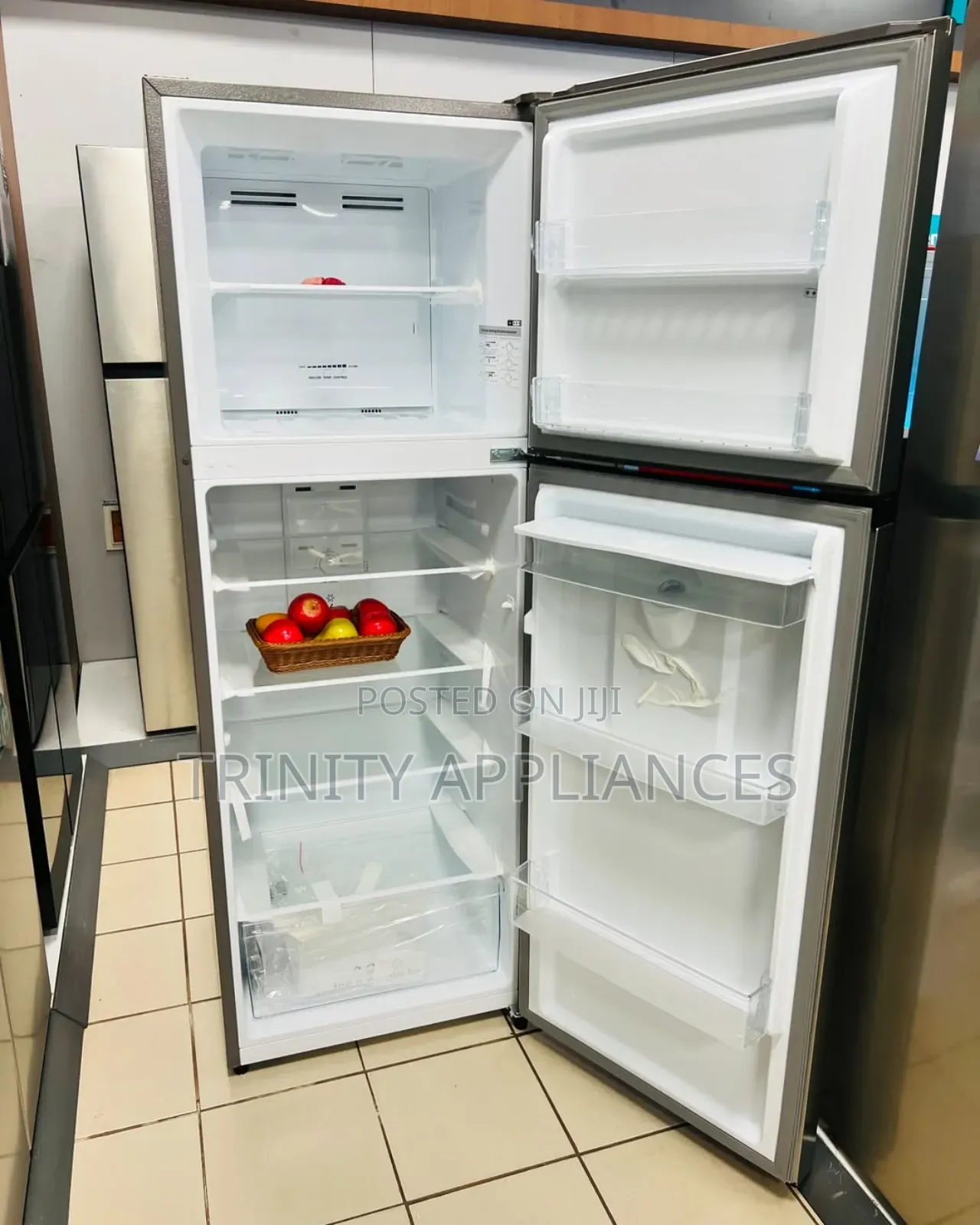 Hisense 419-Liter Refrigerator With Water Dispenser Total No Frost