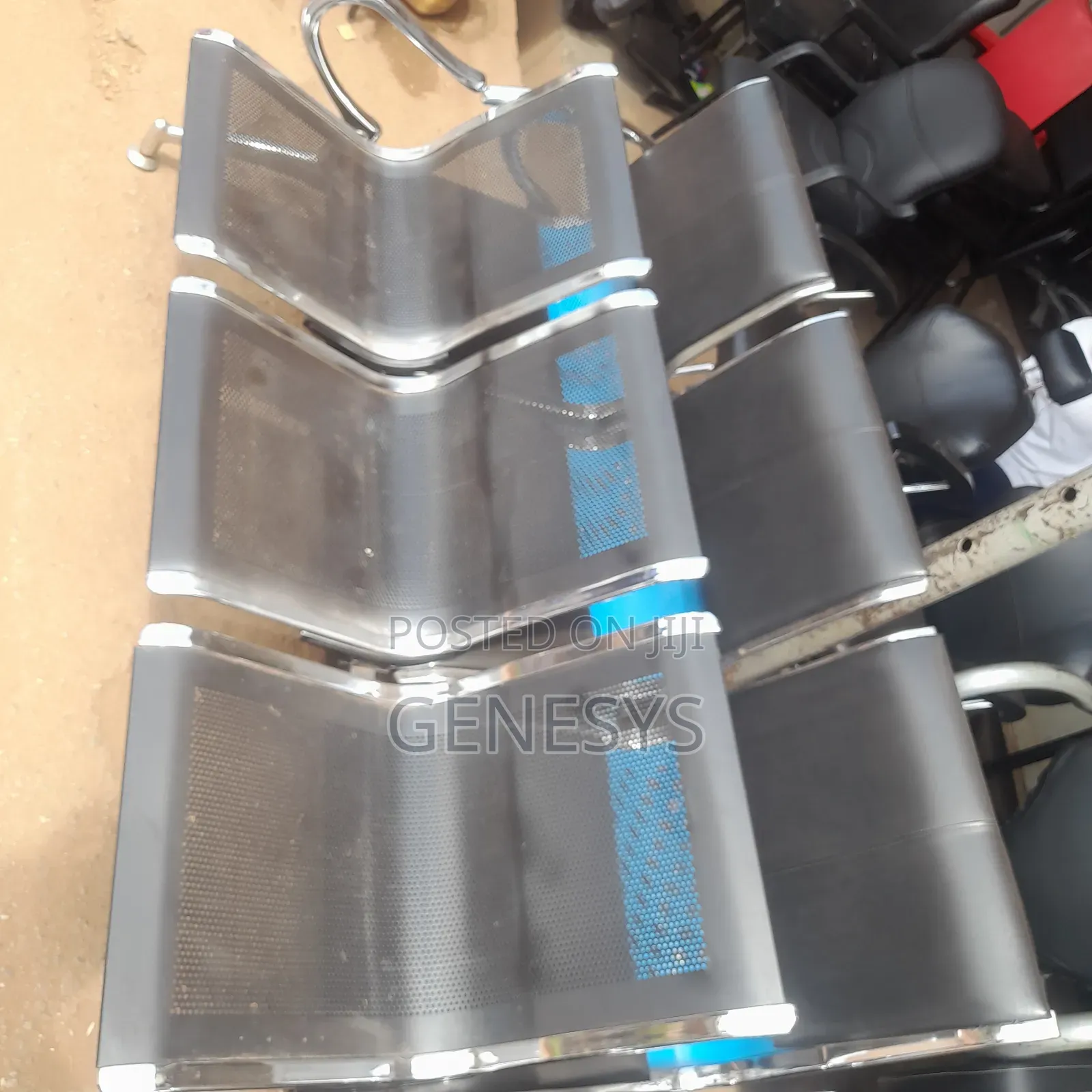 Metallic Visitors Chair