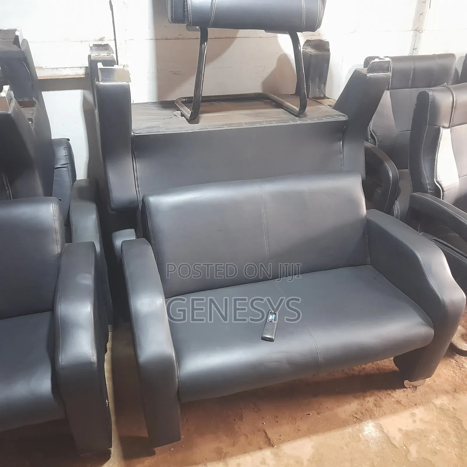 Genuine Leather Visitor's Chair