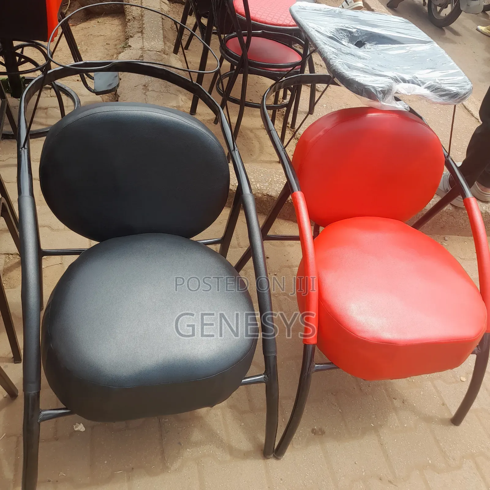 Low Back Genuine Leather Saloon Sink Chairs