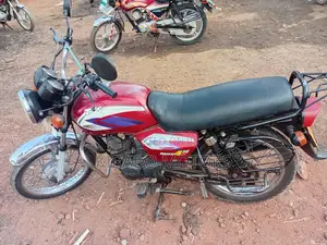 TVS XL 100 2023 Red