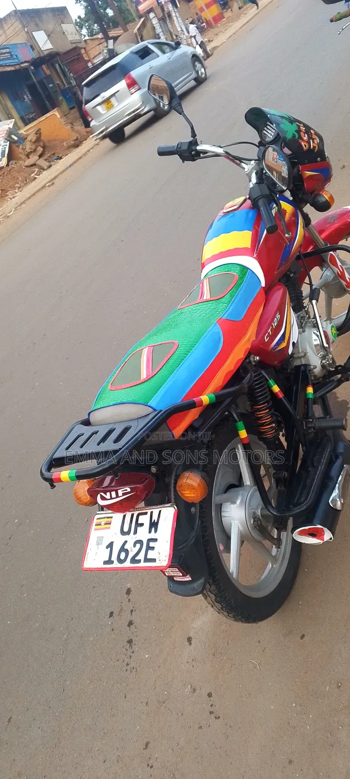 Bajaj Boxer 125 2023 Red