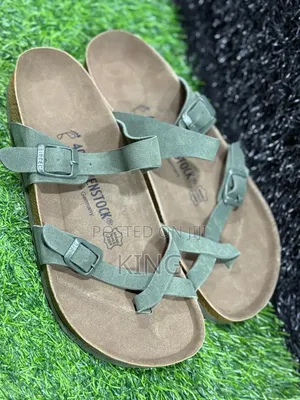 Factual Sandals