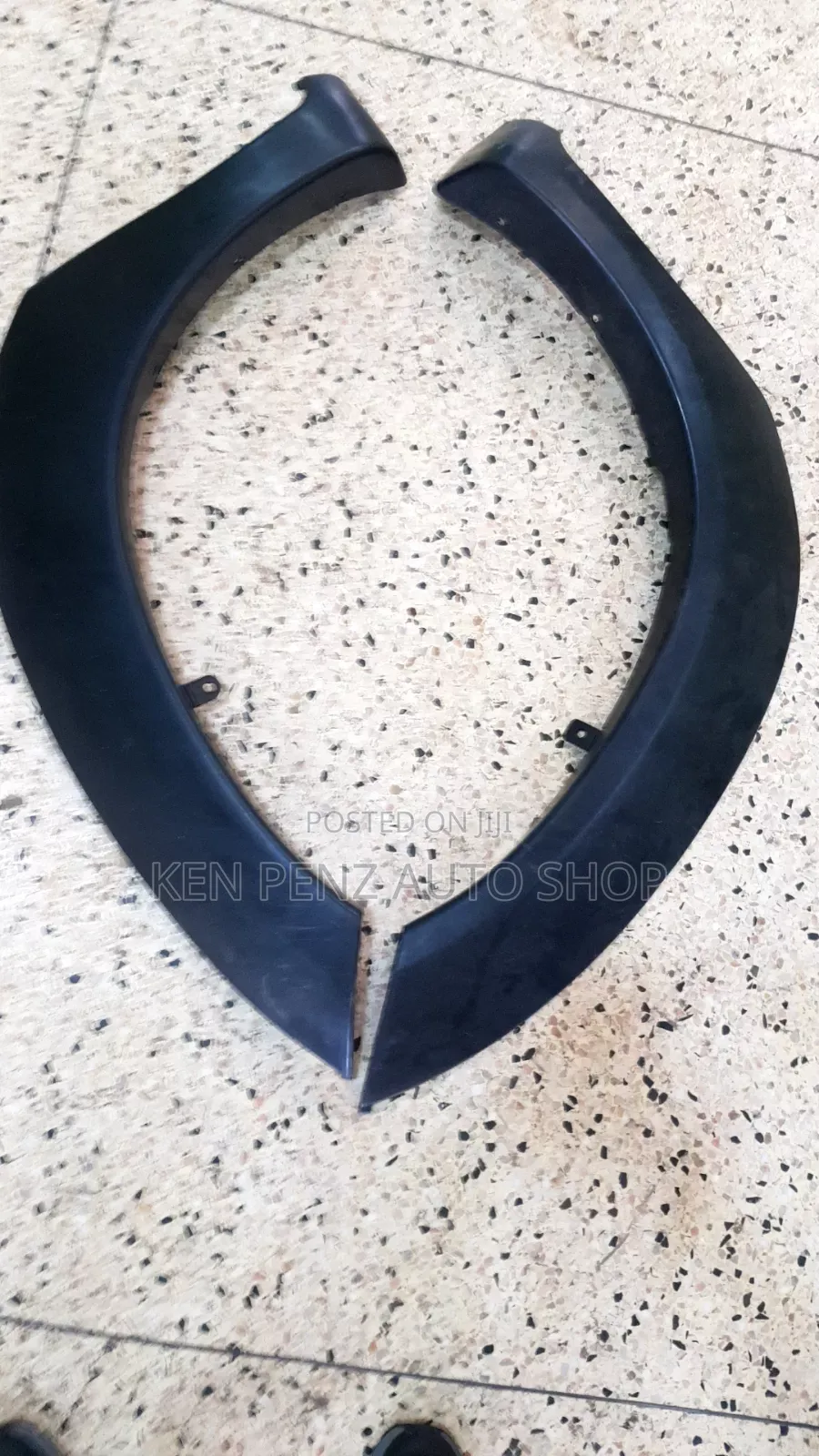 Hilux Vigo Fender Moldings