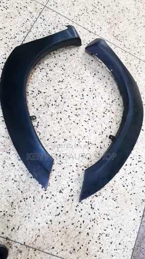 Hilux Vigo Fender Moldings