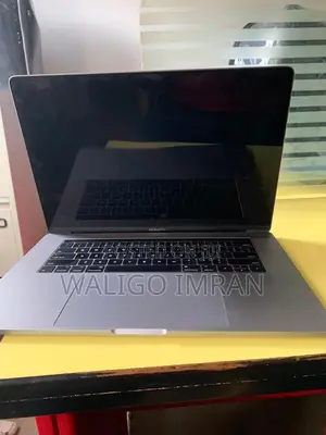 Laptop Apple MacBook Pro 2019 16GB Intel Core I7 SSD 512GB