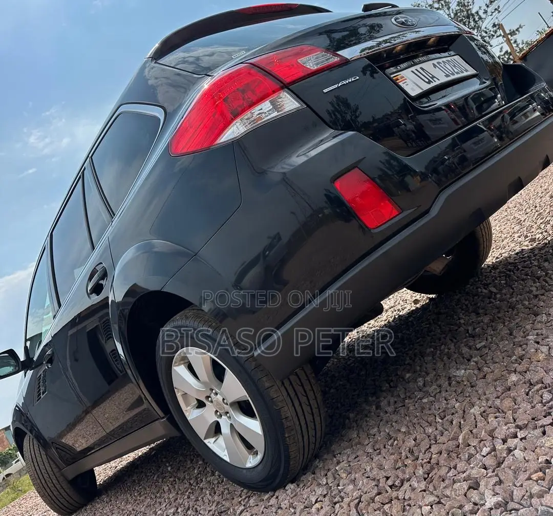 Subaru Outback 2.5i 2011 Black