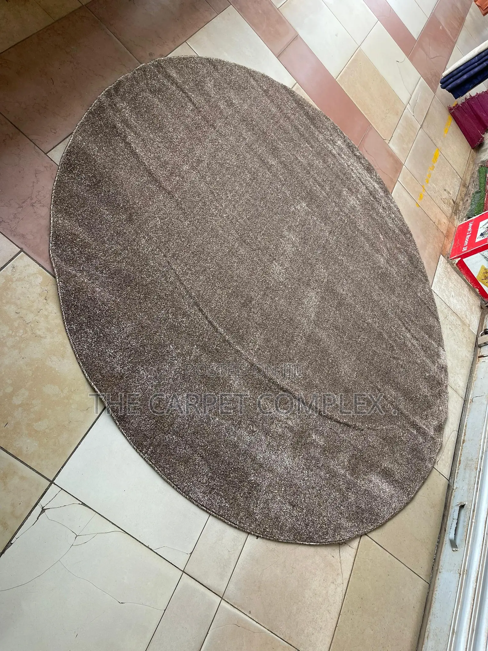 Round Centre Table Carpets Only
