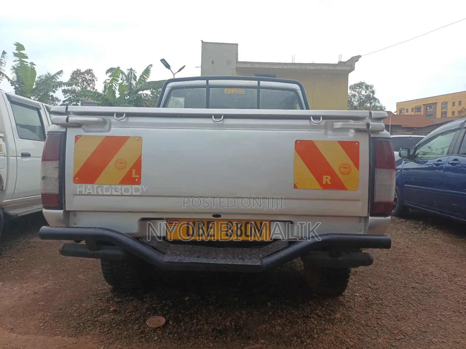 Nissan Navara 2000 Gray