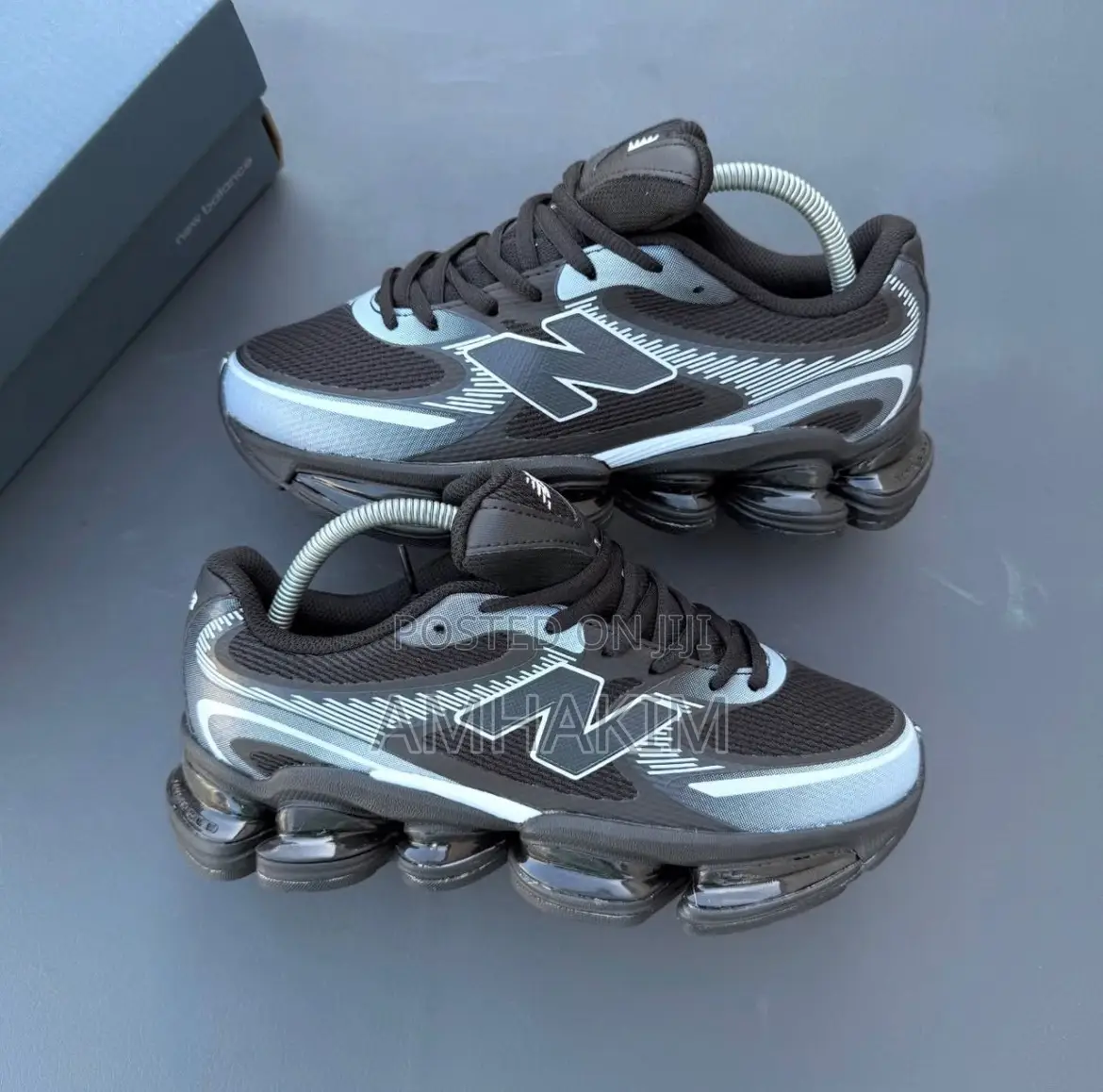 Classic New Balance Abzorb 2000 Sneakers in Stock